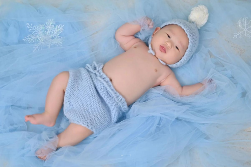 那曲宝宝睡觉只有头出汗 那曲宝宝睡觉只有头出汗